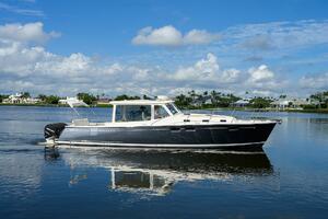 MJM 43 Scout - Exterior Profile