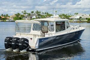 MJM 43 Scout - Exterior Profile