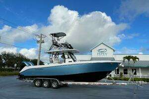 2022 Everglades 335 Center Console thumbnail 1