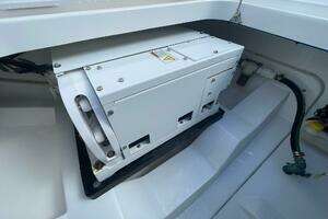 2022 Everglades 335 Center Console thumbnail 5