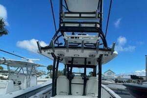 2022 Everglades 335 Center Console thumbnail 9