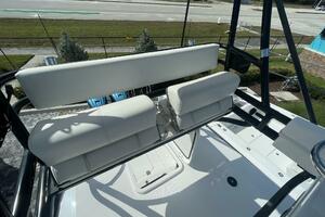 Everglades 335 Center Console -