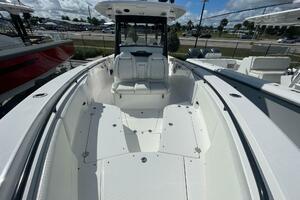 Everglades 335 Center Console -