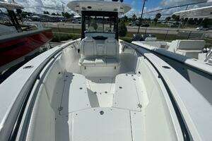 2022 Everglades 335 Center Console thumbnail 16