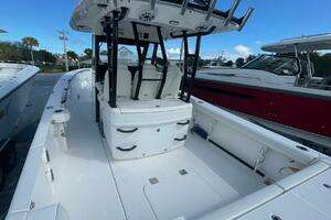 2022 Everglades 335 Center Console thumbnail 10