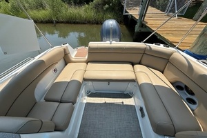 24ft NauticStar Yacht For Sale