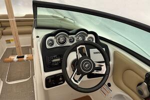 Photo 5971386 for 2019 NauticStar 243 DC  0005594105