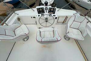 1994 Harbor Master 52 Coastal Cruiser thumbnail 3