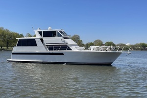 1995 Viking 54 Sports Yacht thumbnail 1