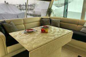 1995 Viking 54 Sports Yacht thumbnail 15