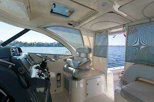 2012 Pursuit OS 345 Offshore thumbnail 16