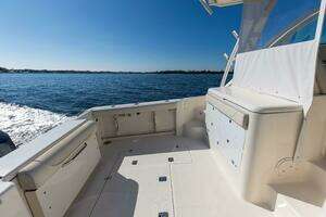 2012 Pursuit OS 345 Offshore thumbnail 8