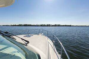 2012 Pursuit OS 345 Offshore thumbnail 10