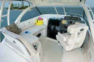 2012 Pursuit OS 345 Offshore thumbnail 13