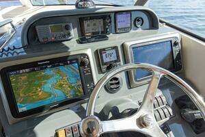 2012 Pursuit OS 345 Offshore thumbnail 17