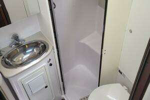 2015 Catalina 445 thumbnail 10