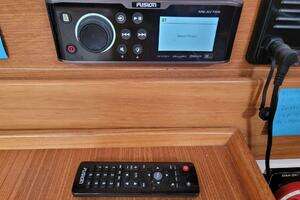 2015 Catalina 445 thumbnail 17