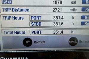 OZ 32ft Intrepid Yacht For Sale