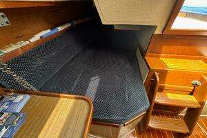 1986 Catalina 38 thumbnail 23