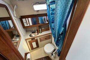 1986 Catalina 38 thumbnail 26