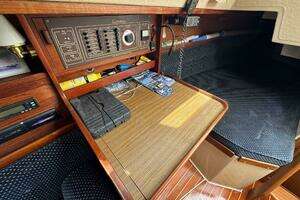1986 Catalina 38 thumbnail 22
