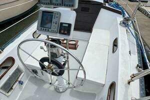 1986 Catalina 38 thumbnail 11