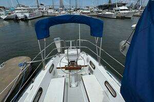 1986 Catalina 38 thumbnail 8