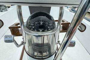 1986 Catalina 38 thumbnail 14