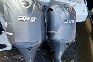 31ft Intrepid Yacht For Sale