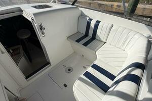 31ft Intrepid Yacht For Sale