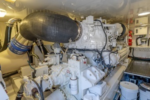 2017 Viking 62 Enclosed Bridge thumbnail 62