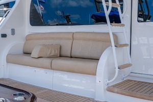 2017 Viking 62 Enclosed Bridge thumbnail 10