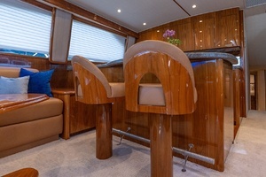 2017 Viking 62 Enclosed Bridge thumbnail 18