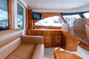 2017 Viking 62 Enclosed Bridge thumbnail 32
