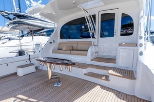 2017 Viking 62 Enclosed Bridge thumbnail 6
