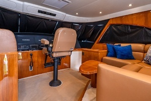 2017 Viking 62 Enclosed Bridge thumbnail 38