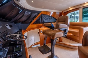 2017 Viking 62 Enclosed Bridge thumbnail 39