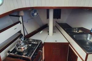Hesper 32ft Tillotson Pearson Yacht For Sale