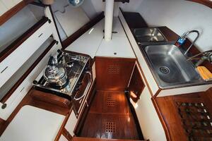 Hesper 32ft Tillotson Pearson Yacht For Sale
