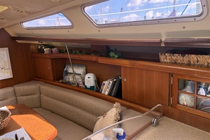 Wind Song 38ft Hunter Yacht For Sale