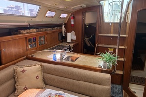 Wind Song 38ft Hunter Yacht For Sale