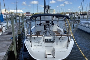 2008 Hunter 38 thumbnail 3