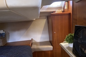 2008 Hunter 38 thumbnail 31