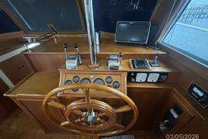 2002 Grand Banks Classic thumbnail 53