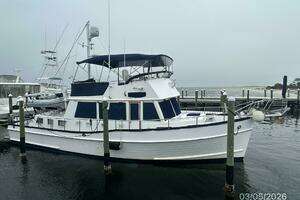 2002 Grand Banks Classic thumbnail 4
