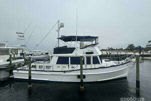 2002 Grand Banks Classic thumbnail 5