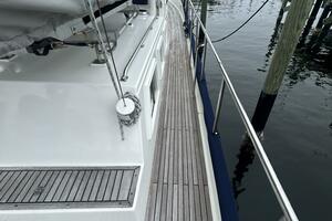 GloriaUs 42ft Grand Banks Yacht For Sale