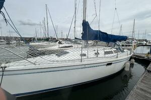 1995 Catalina 320 thumbnail 43
