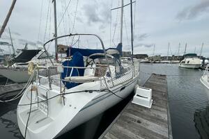 1995 Catalina 320 thumbnail 40
