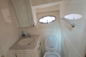 2006 Tiara Yachts 3600 Open thumbnail 27